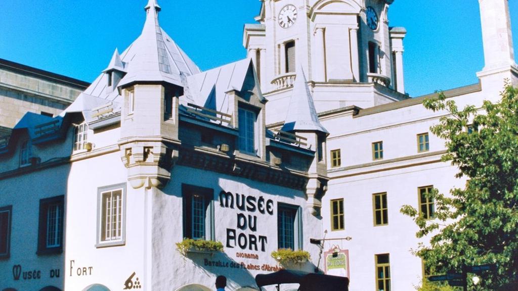 Hotel Le Concorde Quebec Exterior foto