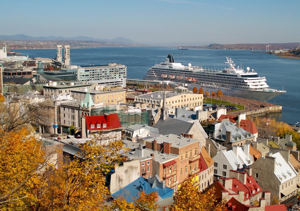 Hotel Le Concorde Quebec Exterior foto